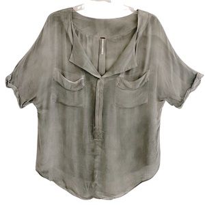 FREE PEOPLE Distressed super soft Rayon Linen feel Top in Sage Color. Item# 0038